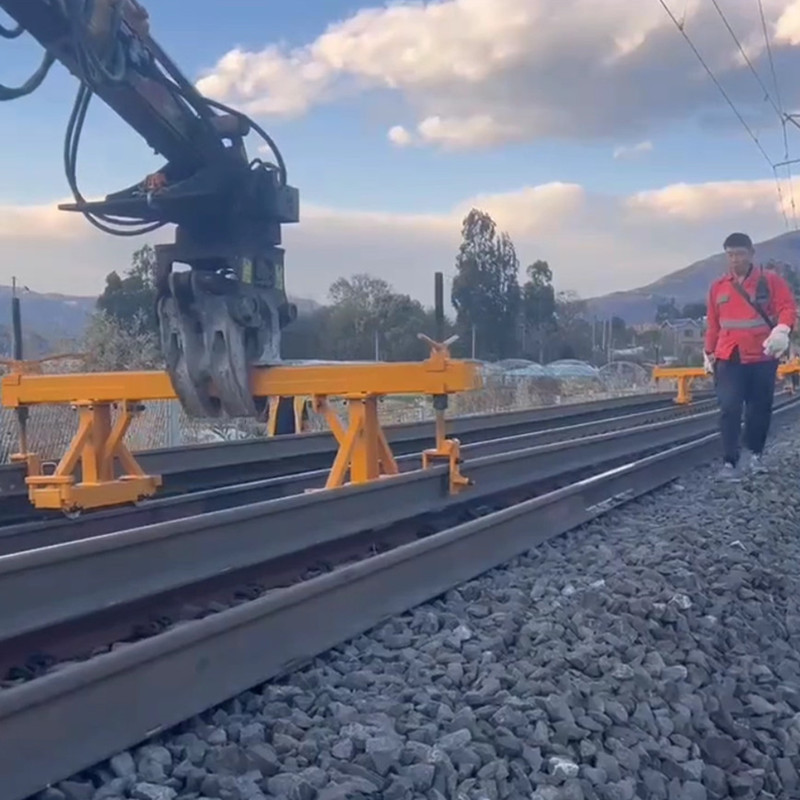 Railway rails transport gantry crane a special long rails transporting tool for your option